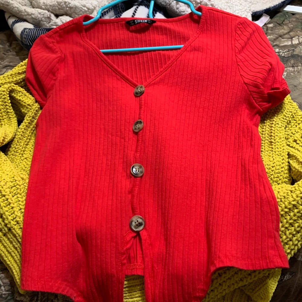 Red shein t-shirt